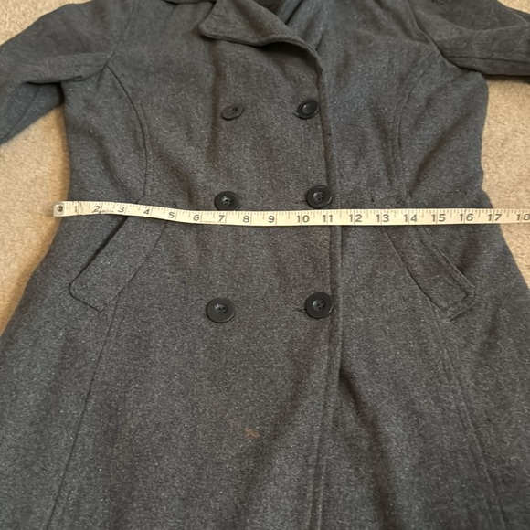 JUNIORS - Gray Coat - Size X- Large - Picture 9 of 13